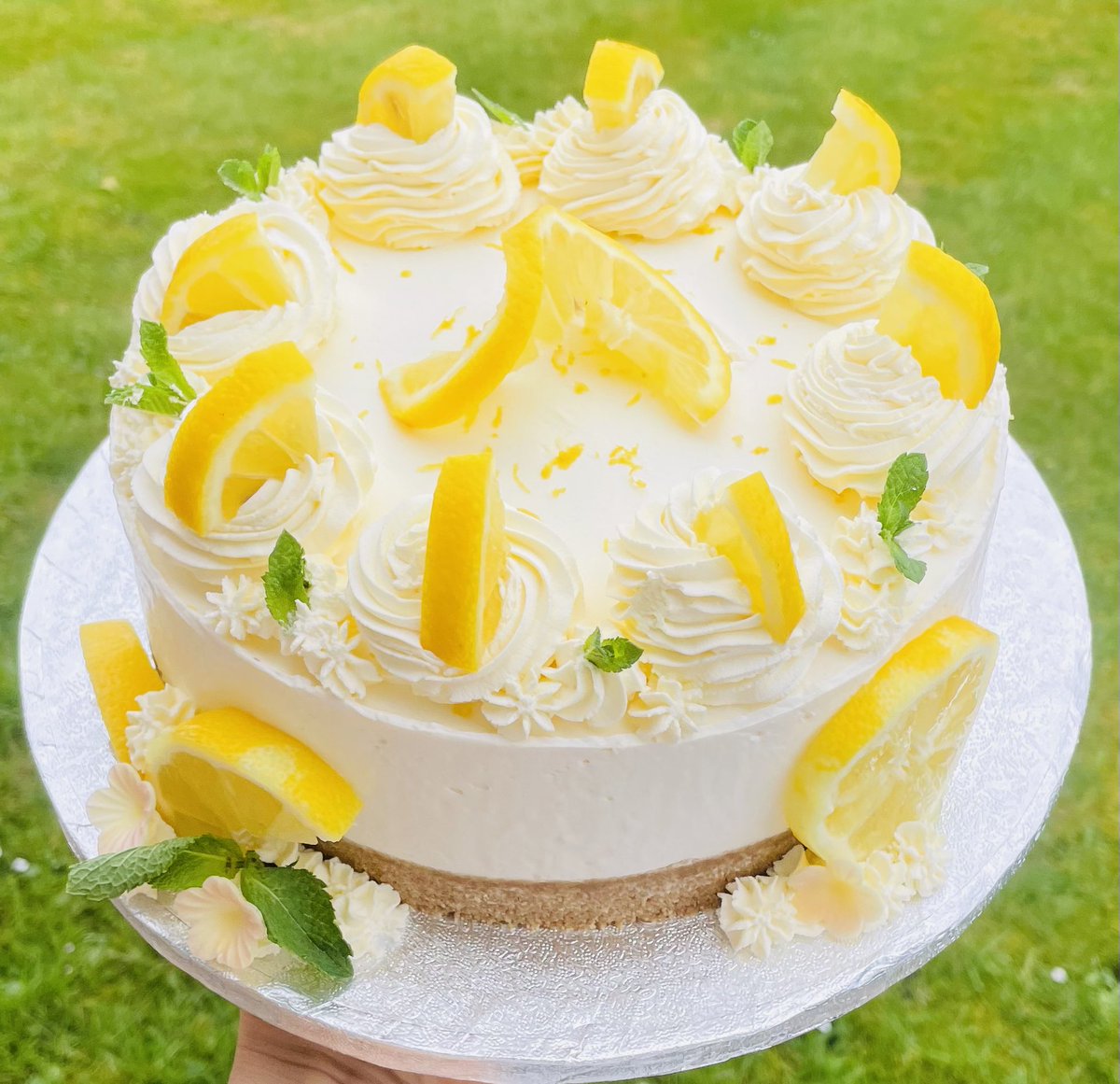 AbbiesCheeseca1's tweet photo. Custom made lemon cheesecake 🍋🍰 https://t.co/7QXzApDgku