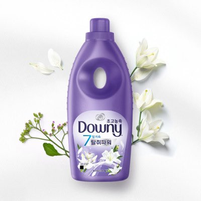BTSMerchUpdates's tweet photo. The Downy fabric softeners next to the rice cooker, air fryer, and microwave

White Tea &amp; Lily
BerryBerry &amp; Vanilla Cream https://t.co/bXkMIJal75
