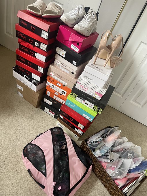 Lingerie and Shoe Try On Today on Camsoda at 2:30pm get any item 2000tkns! https://t.co/6rCi1GnLAZ<a href="/tag/mvsales"class="tags"><span>#mvsales</span></a>