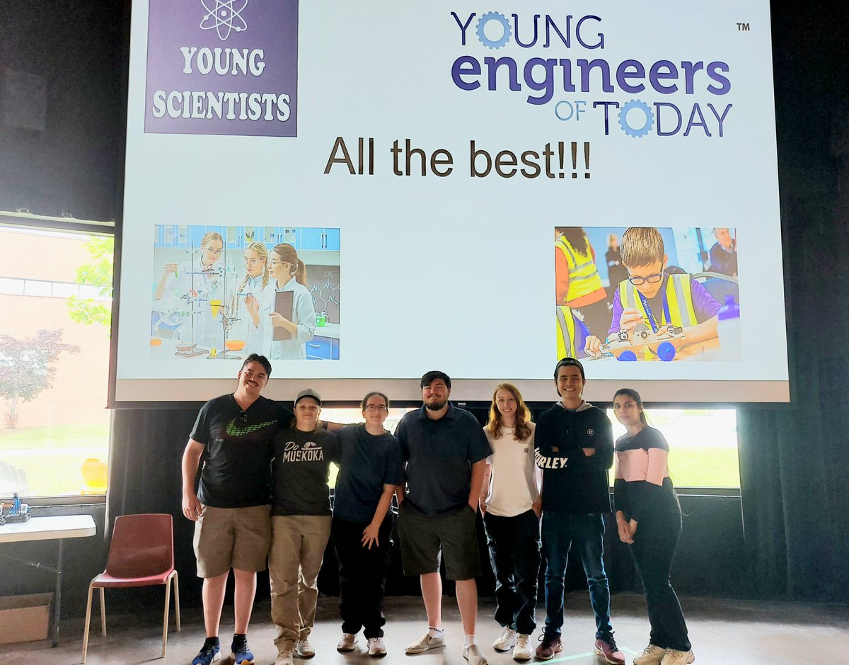 CambrianRD's tweet image. A huge shout-out to our student researchers who organized and led the #ElectrifyingTheFuture Summer Camp activities. They worked hard to teach campers about electric vehicle technologies, the chemistry behind batteries and future careers in the mining and auto sectors 👏 #Ovin