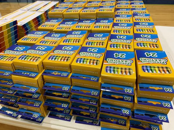 kcpolice's tweet photo. 🚨Free School Supplies🚨

Monday, August 7, our Police Athletic League, @KCMOPal, will give away school supplies- from elementary to high school- to whoever needs them.

Also free: sports physicals, haircuts, pizza, more!

5-6 p.m. for the general public at 1801 White Ave., KCMO. https://t.co/3yjAVEQ81u