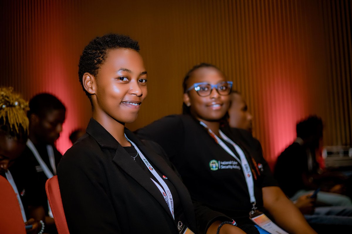 Rue_2100's tweet photo. Throwback on 2nd August, it was really an honor to share this moments with you @Cybersec_Rwanda @bictrwanda @uzarwanda it was really amazing
#CybertechAfrica2023
#CybertechInKigali
#CybertechAfricaYouth
#CybertechAfrica https://t.co/xlGHhDQhXj
