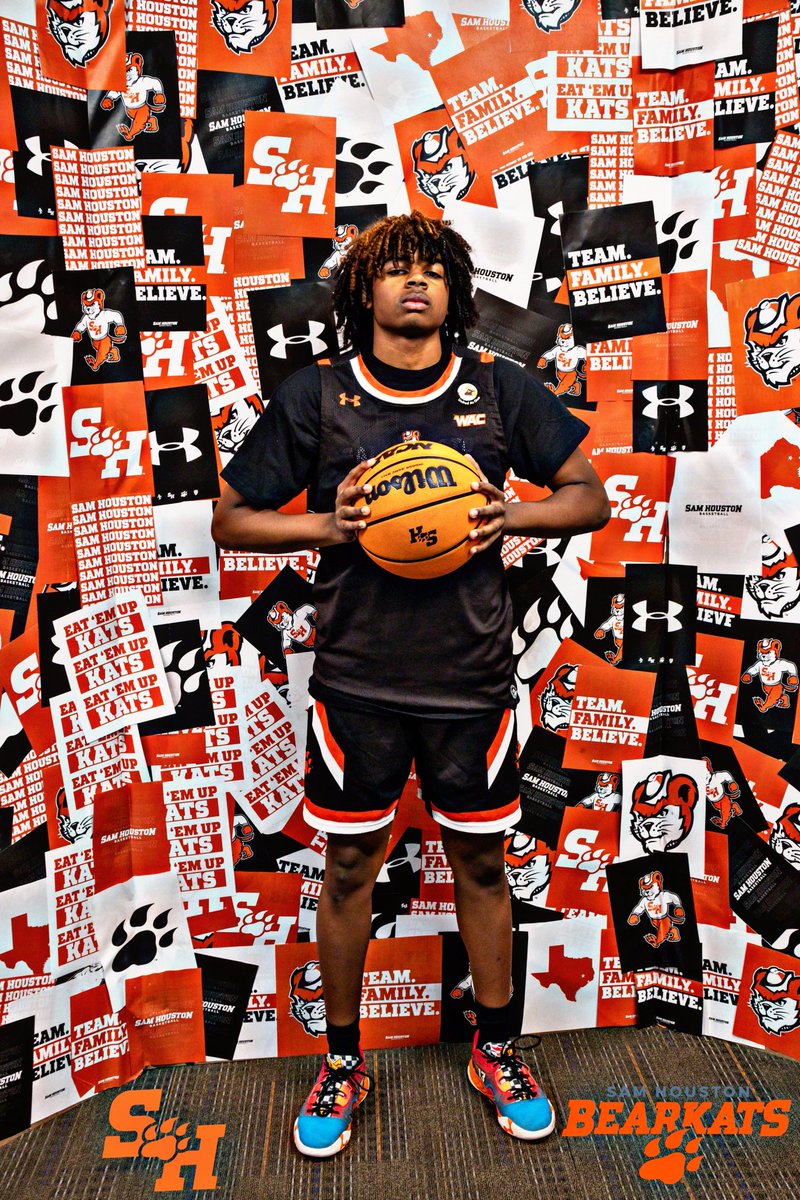 Great Experience at the Sam Houston 🏀 Camp. I appreciate the coaches for having me. <a href="/CoachAMFobb06/">Coach A.Fobb</a> @CoachFoley_SHSU <a href="/Bobby_Walton11/">Tre Walton</a> <a href="/Chris_Mudge/">Chris Mudge</a> <a href="/BearkatsMBB/">Sam Houston Men's Basketball</a> @GOHS_BOYSBBALL <a href="/HoustonWolves/">Houston Wolves</a>