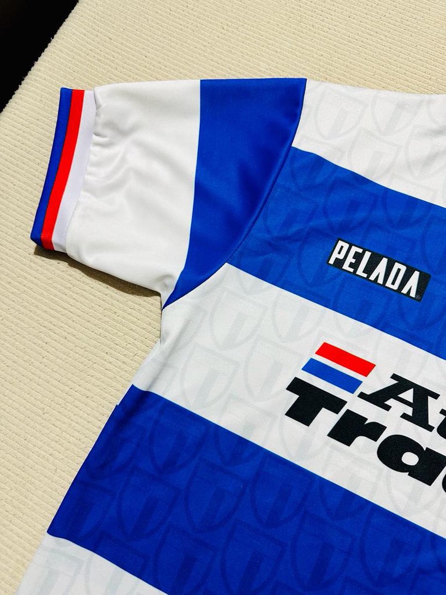 ❗️ON SALE NOW ❗️

1995-96 remake shirt 🔥 

Available to order now @ royalsretro.bigcartel.com

Limited edition - only 50 available

Retweet to win one free - if you buy one and win you will be refunded 

Winner announced 25/08

Must be following to win 🥇