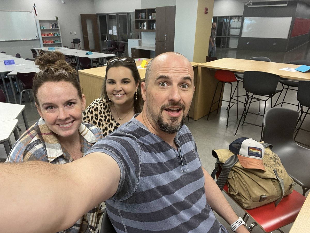JChadHammonds's tweet image. 6th Grade @SouthBeltonMS teachers planning for a fantastic year! @BeltonISD #SouthStrong #GoTigers