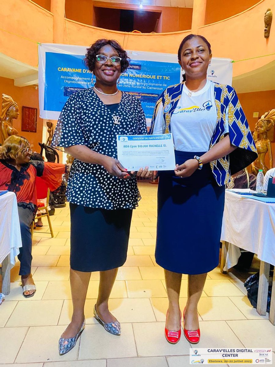 AfricanWITS's tweet photo. 🚀 𝐂𝐚𝐫𝐚𝐯'𝐄𝐥𝐥𝐞𝐬 𝐃𝐢𝐠𝐢𝐭𝐚𝐥 𝐂𝐞𝐧𝐭𝐞𝐫
Caravane d'alphabétisation numérique et TIC pour les femmes entrepreneures dans l'Agrobusiness et l'artisanat vivant en zone rurale au Cameroun. 

ℙ𝕙𝕒𝕤𝕖 𝟙 - 𝔼𝕓𝕠𝕝𝕠𝕨𝕒
𝗥𝗲𝘁𝗼𝘂𝗿 𝗲𝗻 𝗶𝗺𝗮𝗴𝗲𝘀- 𝗝𝗼𝘂𝗿 𝟯 

1/2 https://t.co/ou6uX5Vvkp