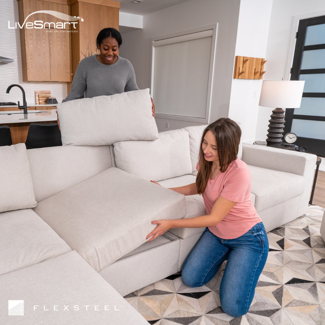 @Flexsteelfurniture understands that life is constantly changing, and so are your furniture needs. That's why our modular seating system with LiveSmart performance fabric adapts to your evolving lifestyle. Get ready to live flexibly with Flex®! 💪
#MyFlexsteel #FlexsteelFurniture