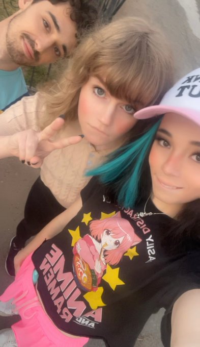 My hat says &ldquo;drunk slut&rdquo; 🥰🤭😩 https://t.co/1Vy3OQ8HBh<a href="/tag/lgbt"class="tags"><span>#lgbt</span></a><a href="/tag/pride"class="tags"><span>#pride</span></a><a href="/tag/trans"class="tags"><span>#trans</span></a>