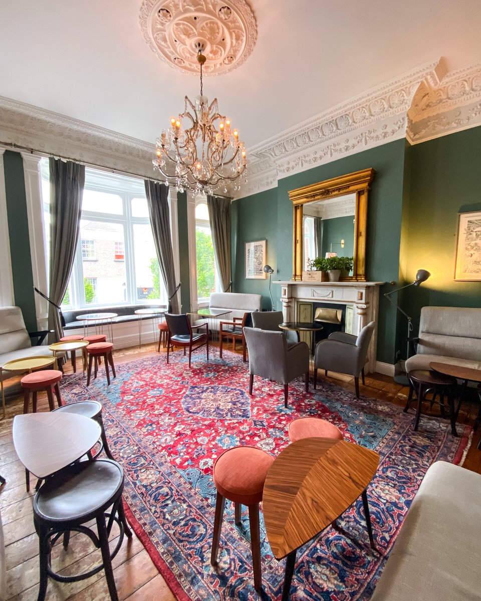 Step back in time in The Sitting Room and enjoy a cocktail before or after your meal. You can find the cocktail bar through the door on the right and up the stairs 🍸 

This space is walk-in only so just pop in to us.

#dublincity #michelinguide #dublinbar