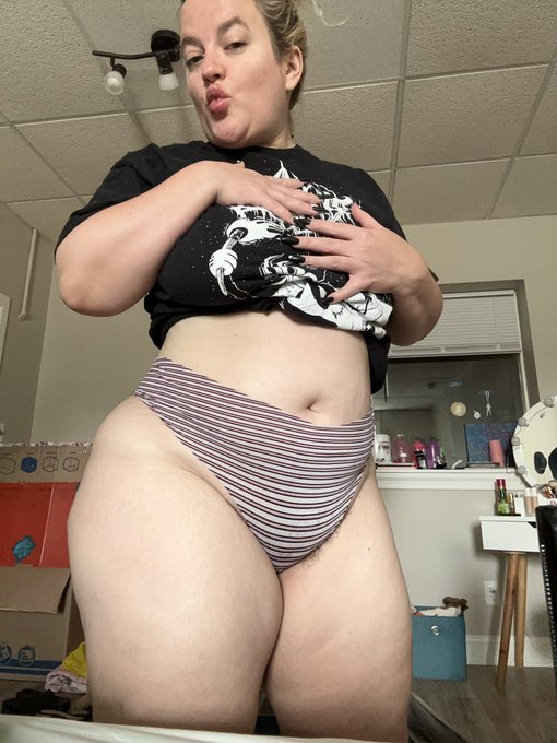 👅👅 https://t.co/HV5yh9bU0b