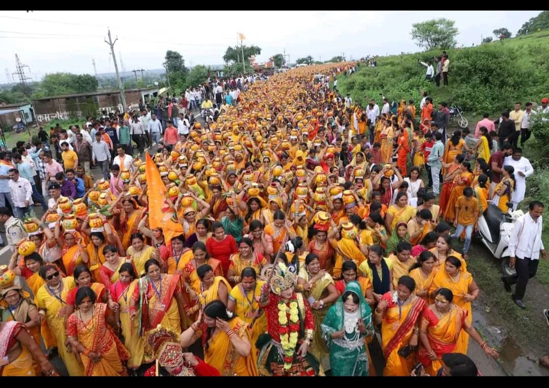 nikleshsahu51's tweet photo. जय श्री राम , भक्तिमय हुआ छिंदवाड़ा 
सिमरिया हनुमान जी के मंदिर में आयोजित श्रीहनुमंत कथा की भव्य दिव्य कलश यात्रा की अभूतपूर्व झलकियां 
#दिव्य_कथा #सिमरिया_हनुमान_मंदिर

#KamalNath https://t.co/WO67HDvoqw