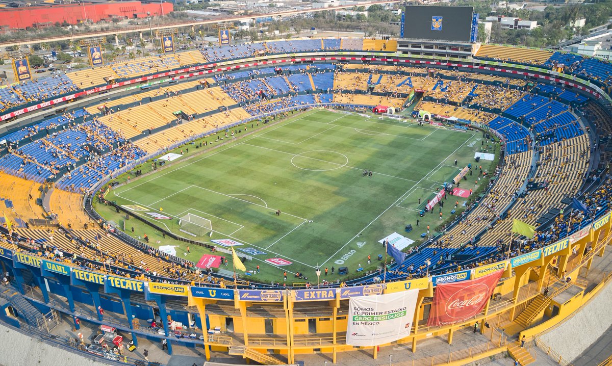 ¡El estadio "El Volcán", sede de los Tigres, es el primer estadio cero residuos en México! 🐯
Después de cada partido, se recolectan y separan cuidadosamente los residuos. ¡Pero eso no es todo! 
Los residuos no reciclables los utilizamos como energía limpia para nuestras