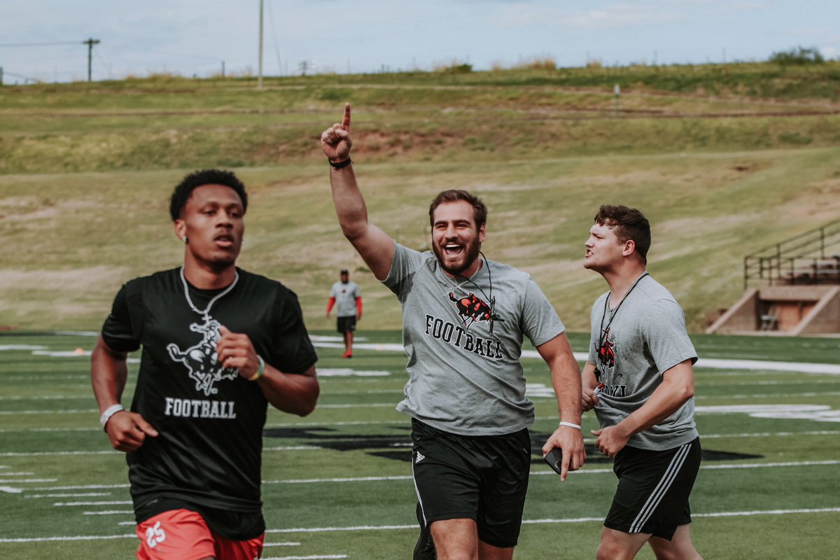 MOOD FOR THE FIRST DAY OF FALL CAMP! FOOTBALL SEASON IS BACK!☝🏼‼️ #RRR x #WinTheDay