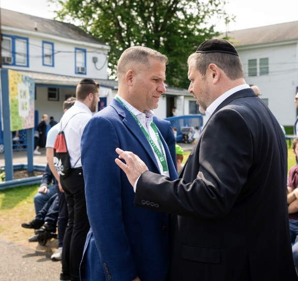 CampHASC's tweet image. THANK YOU to our dear friend Reb @ChaskelBennett for moderating (and inspiring us all!!) at the inaugural @CampHASC Bi-Partisan Roundtable 🤝#WhoWeAre #ForTheKids