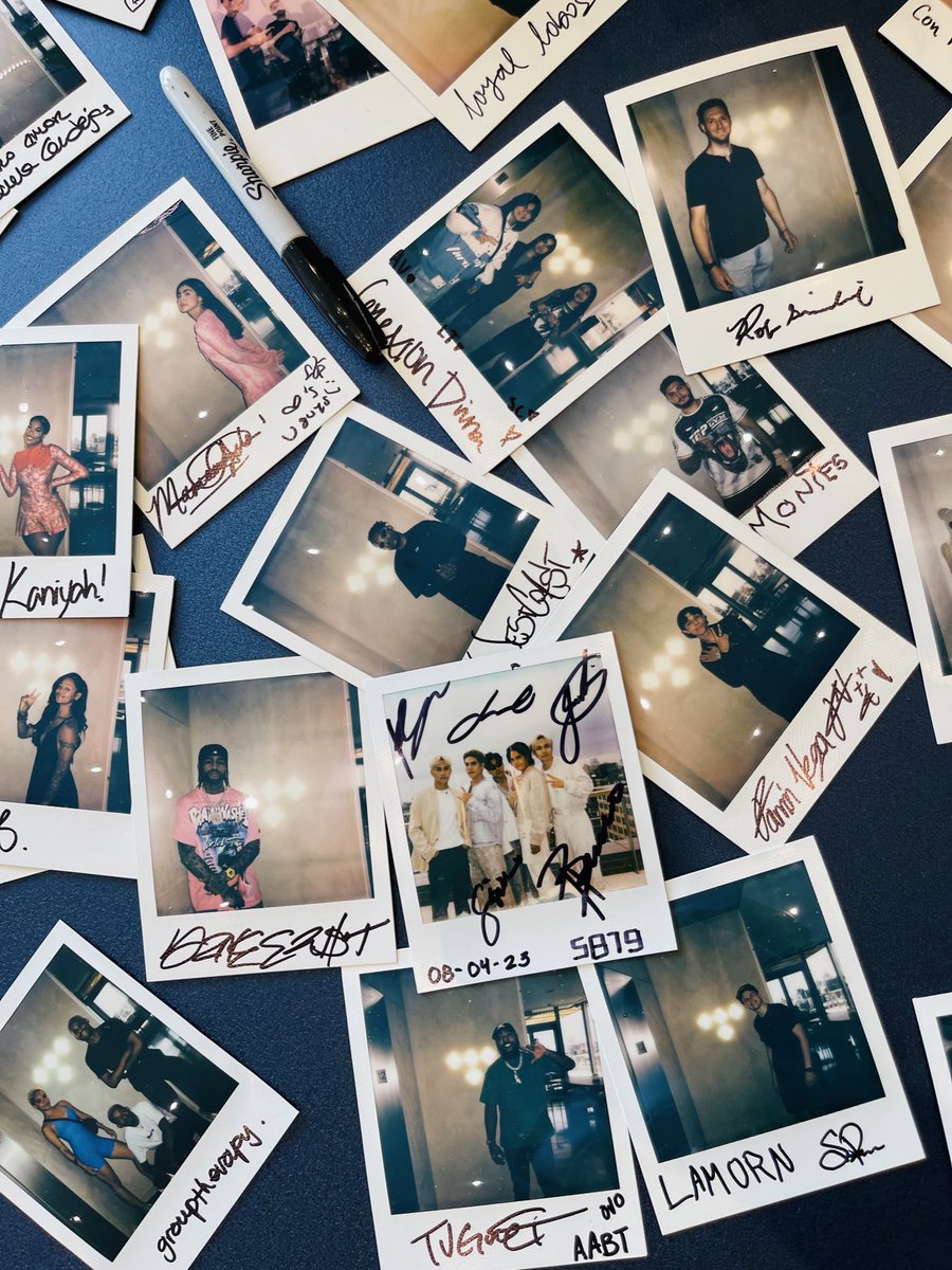 Jeff__Benjamin's tweet photo. So many fun artist visits to the @TIDAL office lately 🤗 https://t.co/OTI6np8Oxu