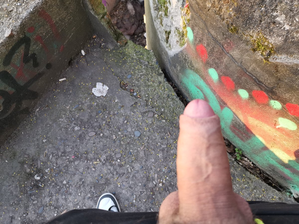 CVitkove's tweet photo. Páteční #mrdání na Vítkovských bunkrech v #Praze od 21 hodin.
Friday #gayfuckingparty at #Vítkovbunkers in #Prague from 9 pm.
Freitags #Fickparty an den Vítkov-Bunkern in #Prag ab 21 Uhr.
#gaycruisingprague #vitkovbunker
Guides:
https://t.co/iEyi3fWej2
https://t.co/pWa3Nmf2sg https://t.co/2mq2kjEydK