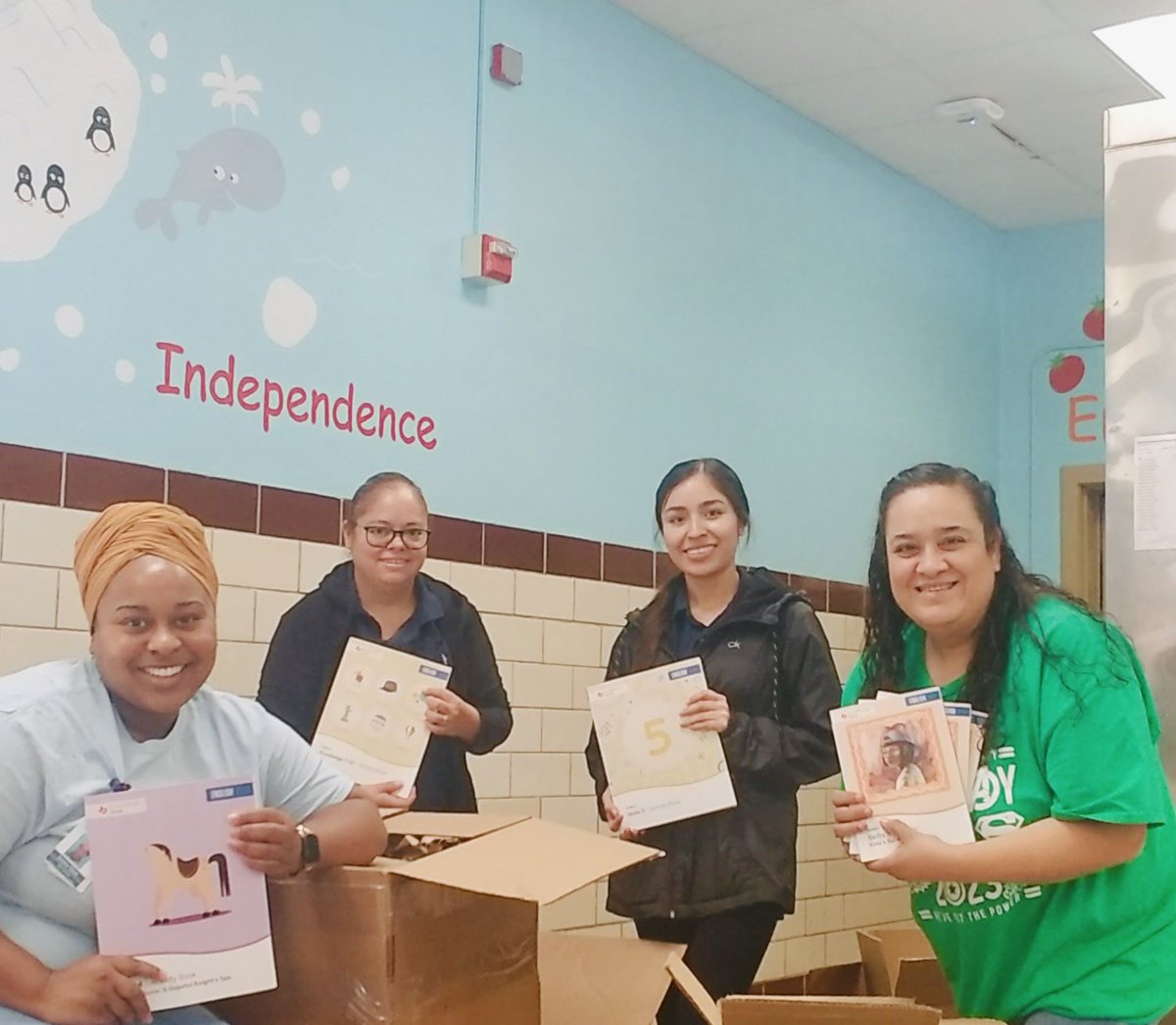 JessicaDavis456's tweet photo. This team just unpacked 3 pallets of Amplify curriculum at @PrestonHollowES !! We are working in RHYTHM!! 🎉😎 #EarlyLearning https://t.co/fr4mh7rqTE