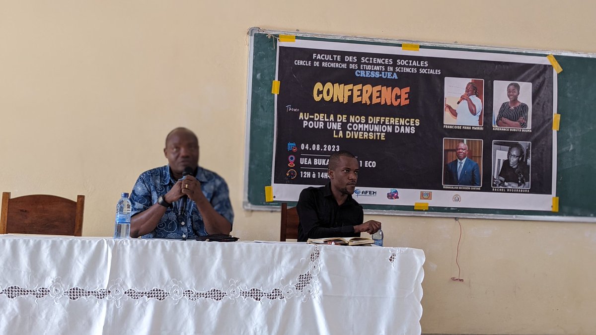 EuniceNoad's tweet photo. Il s'est tenu une conférence scientifique pour la commémoration de la journée internationale du #vivreensemble. Les jeunes innovateurs de Bukavu y ont participé et ont donné une brève présentation sur les acquis des ateliers test de leur initiative VIJANA TUKARIBIYANE KWA AMANI. https://t.co/e7e2M894xm