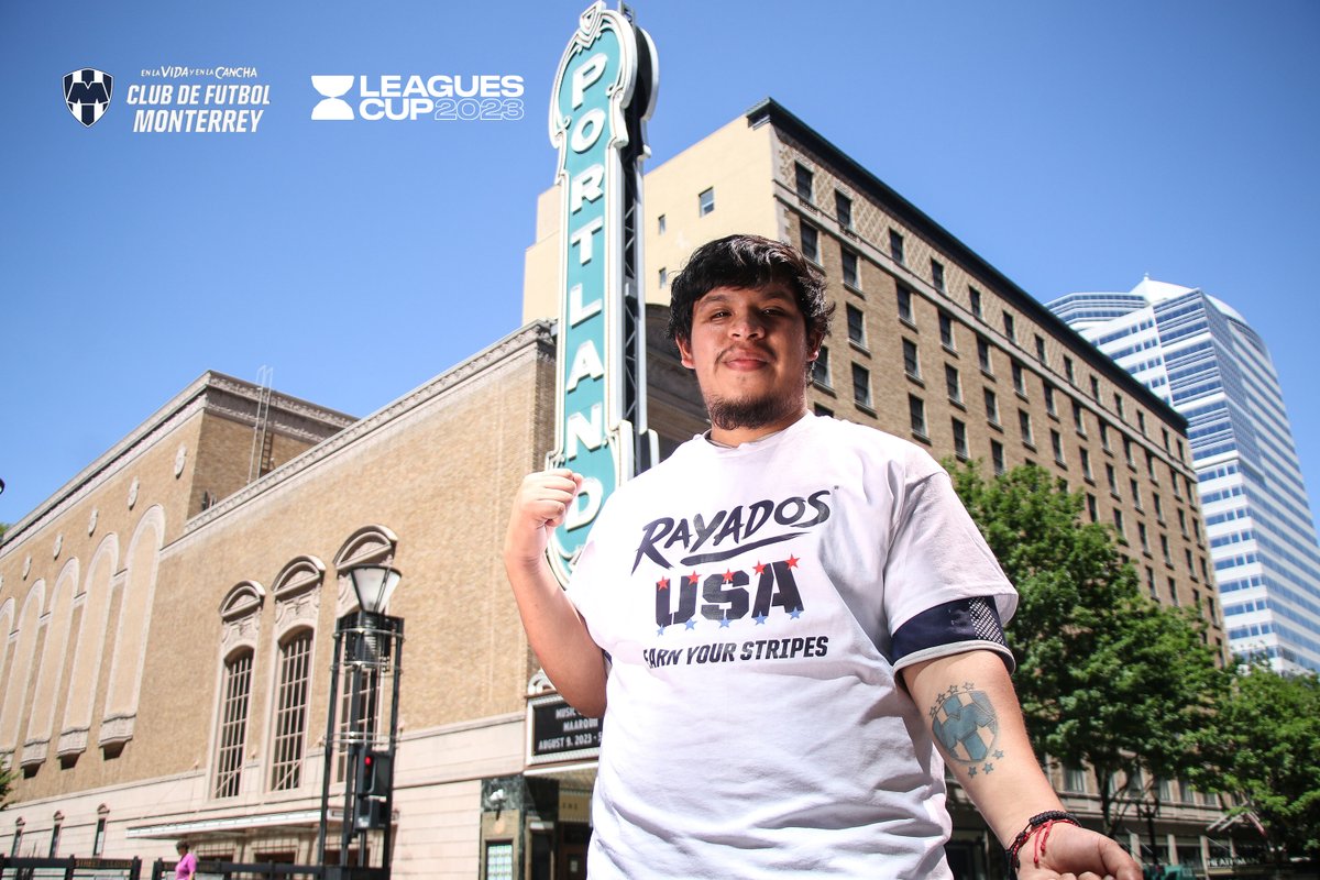 WeAreRayados's tweet image. The love for the blue and white is part of one's life. 💙🤍

Our #Rayado in Portland, Ramon Salinas, carries that love with pride everywhere.  👊🏼

#EarnYourStripes🔵⚪