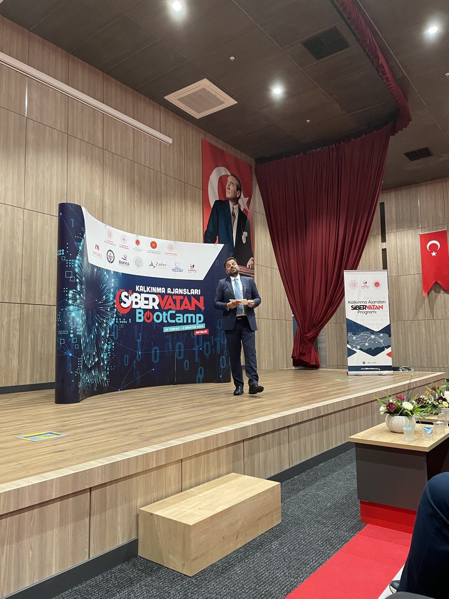 siber_vatan's tweet photo. Kalkınma Ajansları Siber Vatan Bootcamp Dijital Dönüşüm Ofisi Başkanımız @AliTahaKoc ‘un katıldığı törenle tamamlandı!

#gençistihdamı

@TCSanayi @gencliksporbak @SavunmaSanayii @dijital @KalkinmaAjansGM @siberkume @ankaraka @baka_wmda @TCBakka @TC_KUZKA @ZaferKATR33 https://t.co/fvHZX9B6tR