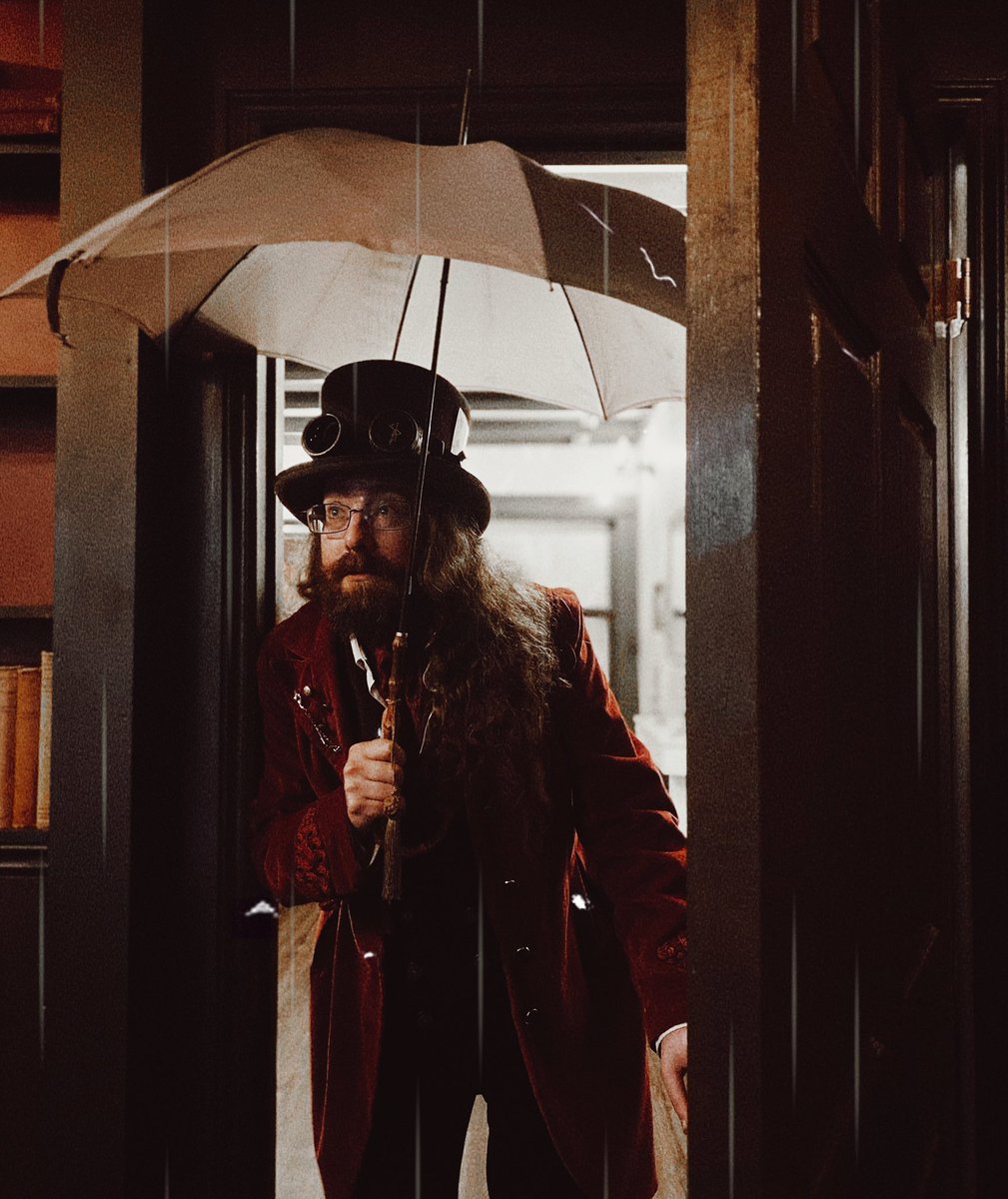 What’s that!? More rain to come!?… 🥲🌧️🌪️

Do not fear, Grand Admiral Fogg has you covered!! ☂️ Escape the rain… and play our escape games! 🚪👋🏼

A fun and immersive indoor activity… Book online via our website! 👈🏼

mindworks-escaperooms.co.uk 

#escaperooms #worthing