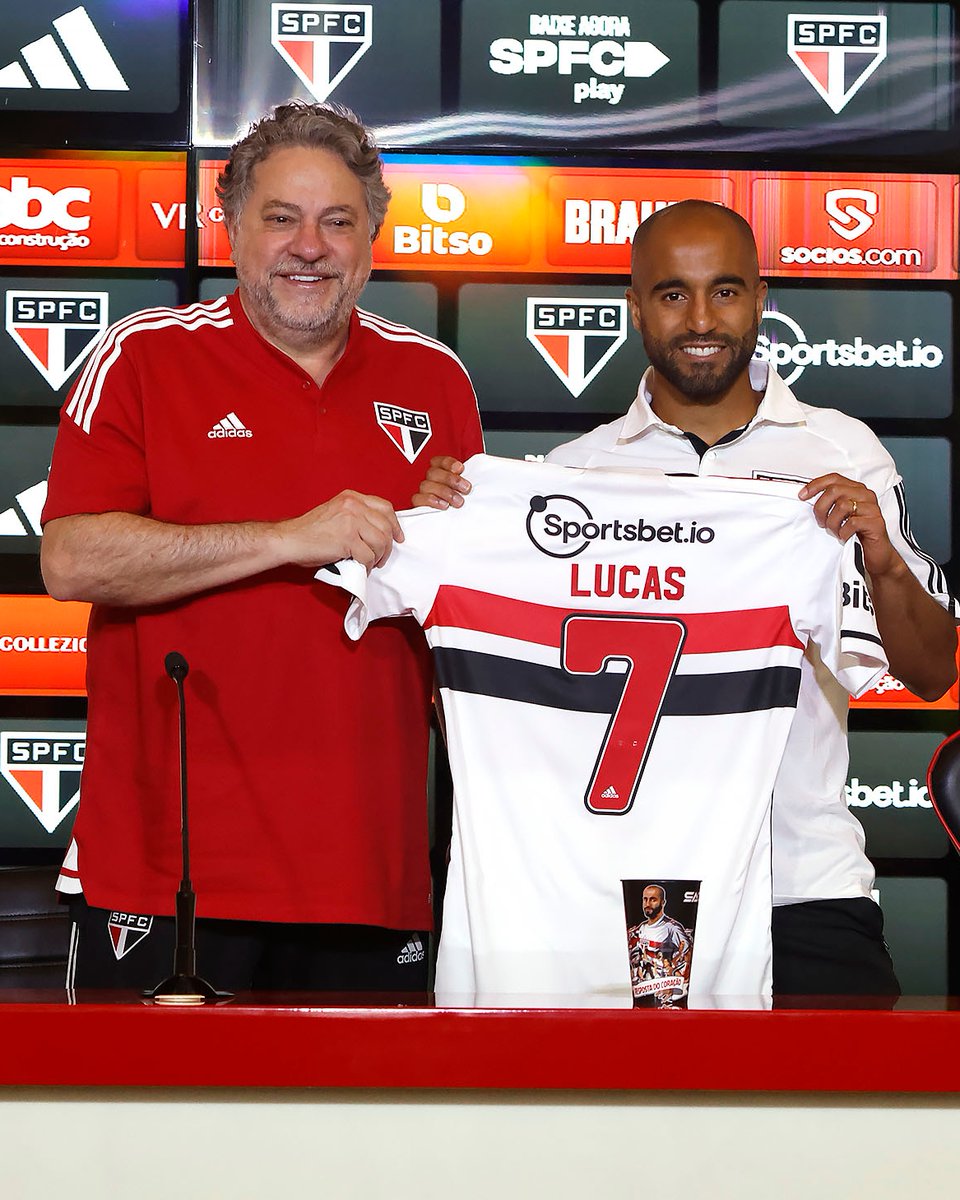 SaoPauloFC's tweet photo. 𝐀𝐏𝐑𝐄𝐒𝐄𝐍𝐓𝐀𝐃𝐎

@LucasMoura7 é o novo camisa 7️⃣ do Tricolor!

#RespondeAoCoração
#VamosSãoPaulo 🇾🇪 https://t.co/lTthjlAvjz