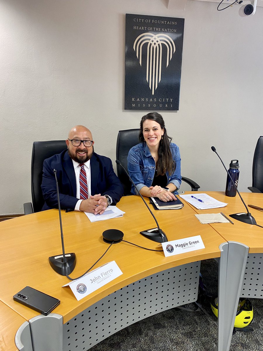 Excited to continue serving this great city as a Fourth District Public Improvements Advisory Committee (PIAC) representative! 🤩 

Looking forward to hearing from our community about public infrastructure needs in this new capacity 🙌🏼