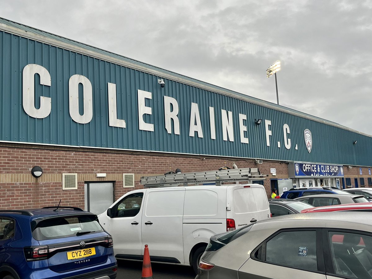 PaulVance63's tweet photo. Coleraine v Ballymena United - Sports Direct Irish Premiership - Coleraine Showgrounds, Ballycastle Road, Coleraine, Co Londonderry… #COLBAL #Bannsiders #COTB #COSB #BUFC #NIFL #SportsDirectPrem https://t.co/LgnQ0yq0cA
