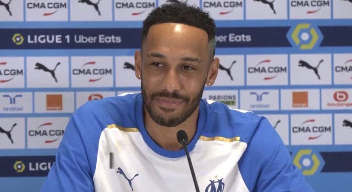 aviv_lavi's tweet image. Why did you succeed at Barça but not at Chelsea?

🎙️| Auba: “Compared to Chelsea, there was a big difference in the way I was welcomed by the club, the staff and the players at Barça, Arsenal is only true club in London"

My captain 😂❤️