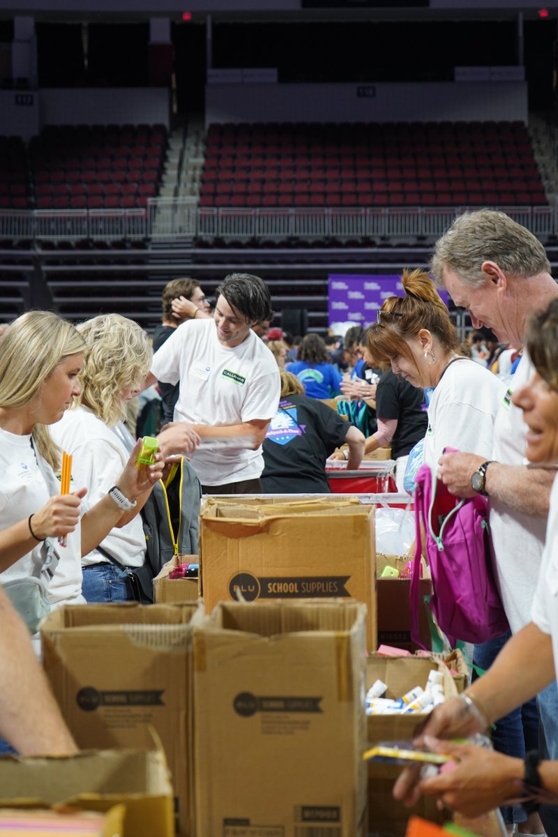 CallahanInc's tweet photo. With Back to School creeping around the corner, Callahan and many other generous companies helped @c2cboston fill over 40,000 backpacks with school supplies for the kids of Boston Public Schools!
#EndClothingInsecurity #ReadyforLearning #backpackathon #donate #volunteer https://t.co/x1SNXjZKzj
