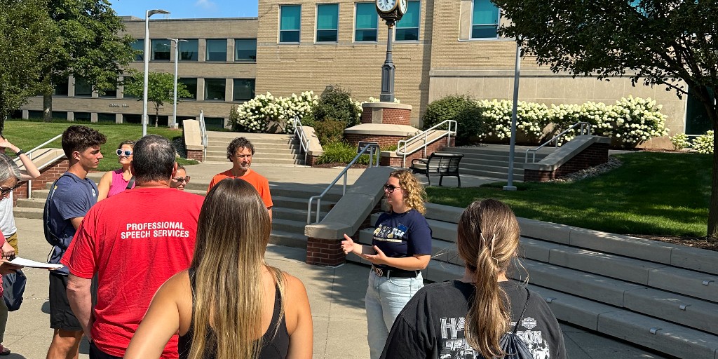 uakronadmission's tweet photo. Zippy wanted us to say thank roo (you) for coming to our UA Preview Day. 🦘💙 We always enjoy meeting #FutureZips and taking photos with our favorite mascot. 💛💙

Our fall visit days will be announced soon... 🔔 https://t.co/RysB5fbBh6