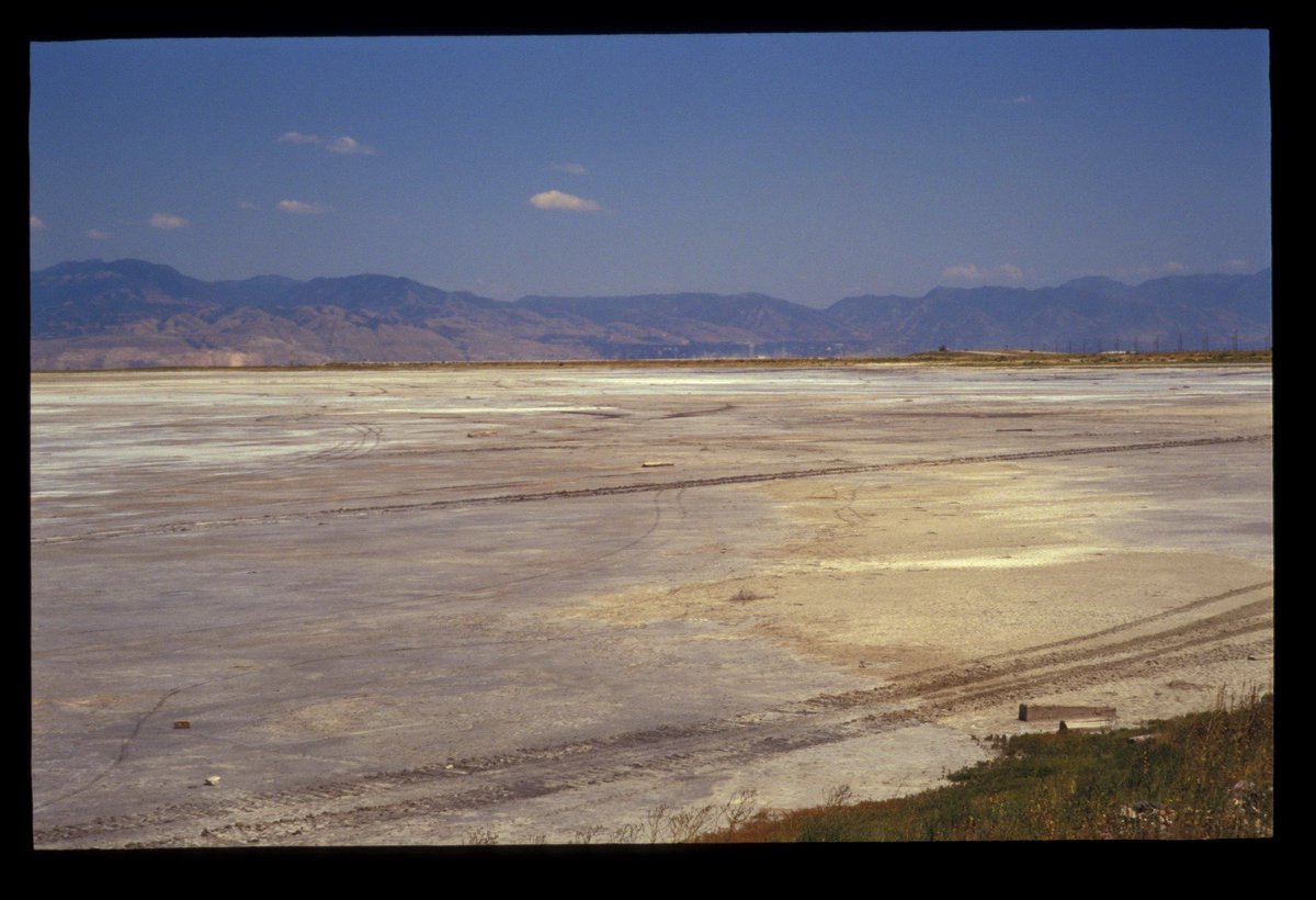 JacoBloek's tweet photo. Vor 30 Jahren: Yellowstone, Idaho, Salt Lake, Zion. #flashback1993 https://t.co/x3igoI3TxT