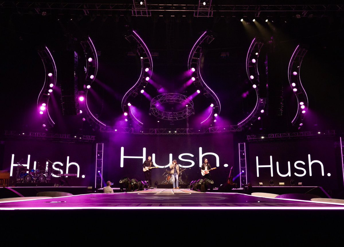 BandedShow's tweet image. We want to take a moment to shout out one of our amazing corporate partners: Hush Blankets! How amazing does their logo look on the BANDED stage in the Nashville Municipal Auditorium during Gamblers in the Neon band rehearsal?! #BANDED