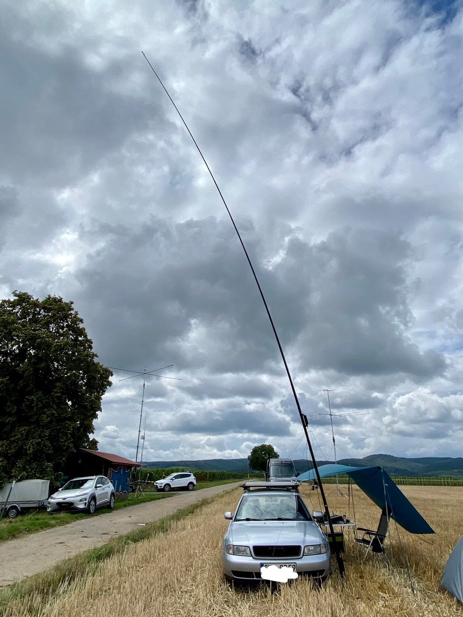 darc_k14's tweet photo. Der Fieldday ist in vollem Gange. Kommt vorbei und besucht uns. An der Grillhütte zwischen Niederhorbach und Kapellen-Drusweiler Nähe Bad Bergzabern in der Südpfalz(49,11075° N, 8,04461° O), Funkbetrieb findet das ganze Wochenende von 160m bis Ghz statt. https://t.co/WaCsULfmuE