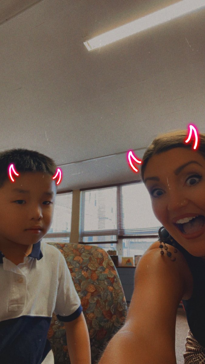 I_speak_ESL's tweet photo. Just a few of the beautiful faces I encountered in week one of language screenings. Looking forward to week 2 working with the fabulous @MasonSchools #TESOLteam. Meeting our new families is something I L💚VE. #MasonMomentum #MasonESOL #MIStrong @principalmesser https://t.co/lzTix7RdZ7