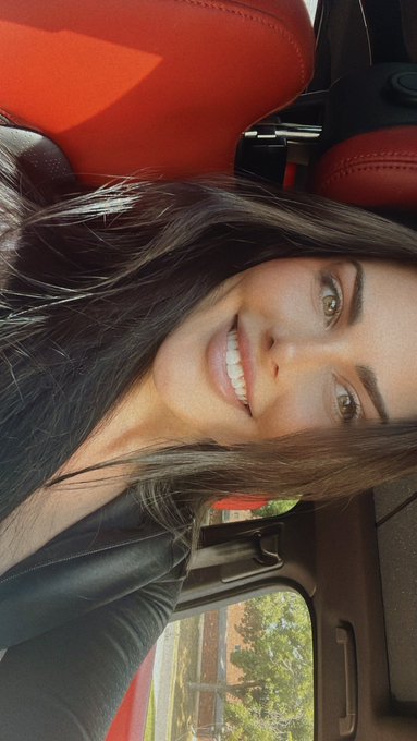 she smiles?! 🥹🫶🏼 https://t.co/xVDZ5LdPg6