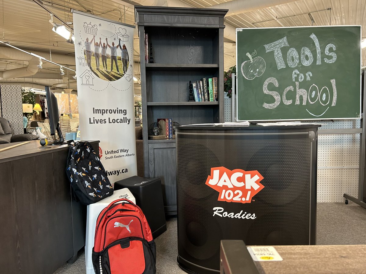 JACK1021MH's tweet image. .@LeonsMH is the drop off destination for @UnitedWaySEAB’s Tools for School campaign! Drop a backpack off with new school supplies to help give kids the things they need for the upcoming school year! #medhat