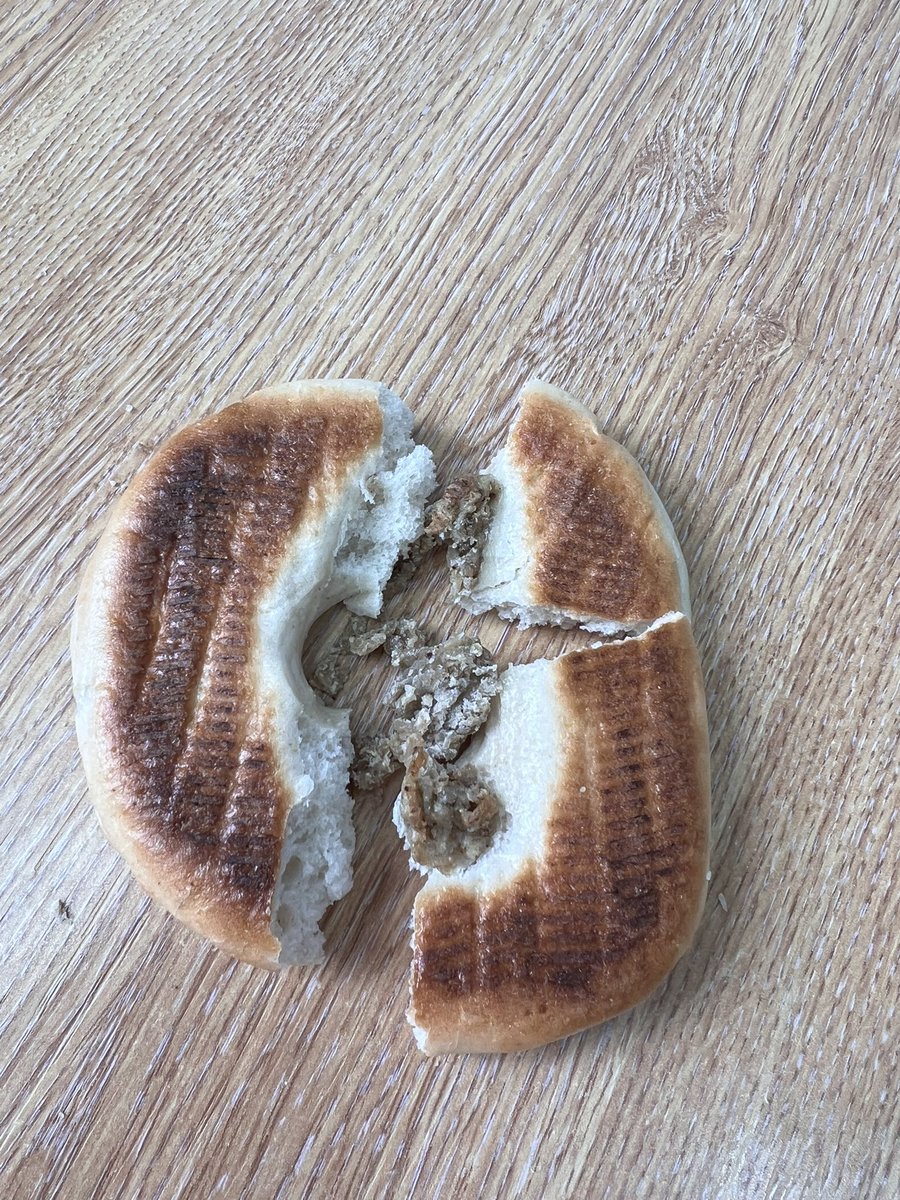 Milson2104's tweet photo. @Warburtons Any idea what this is on my bagel? https://t.co/CanEWht3kl