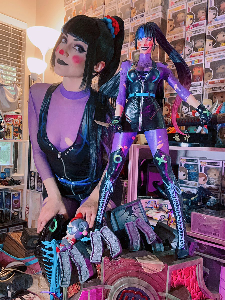 Me and my <a href="/Prime1Studio/">Prime 1 Studio (プライム１スタジオ)</a> Punchline Statue. 😈💜