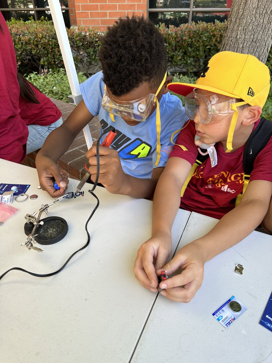 USC Viterbi K-12 STEM Center tweet media