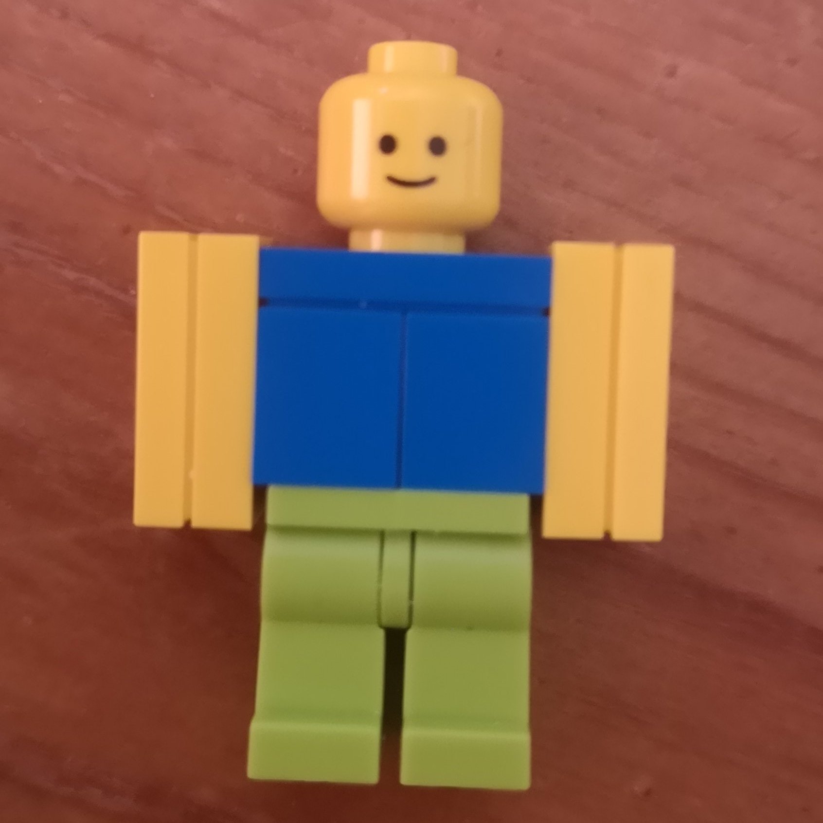 X 上的Error Code 1130:「I made a lego noob body and attached a roblox head to make a noob. / X