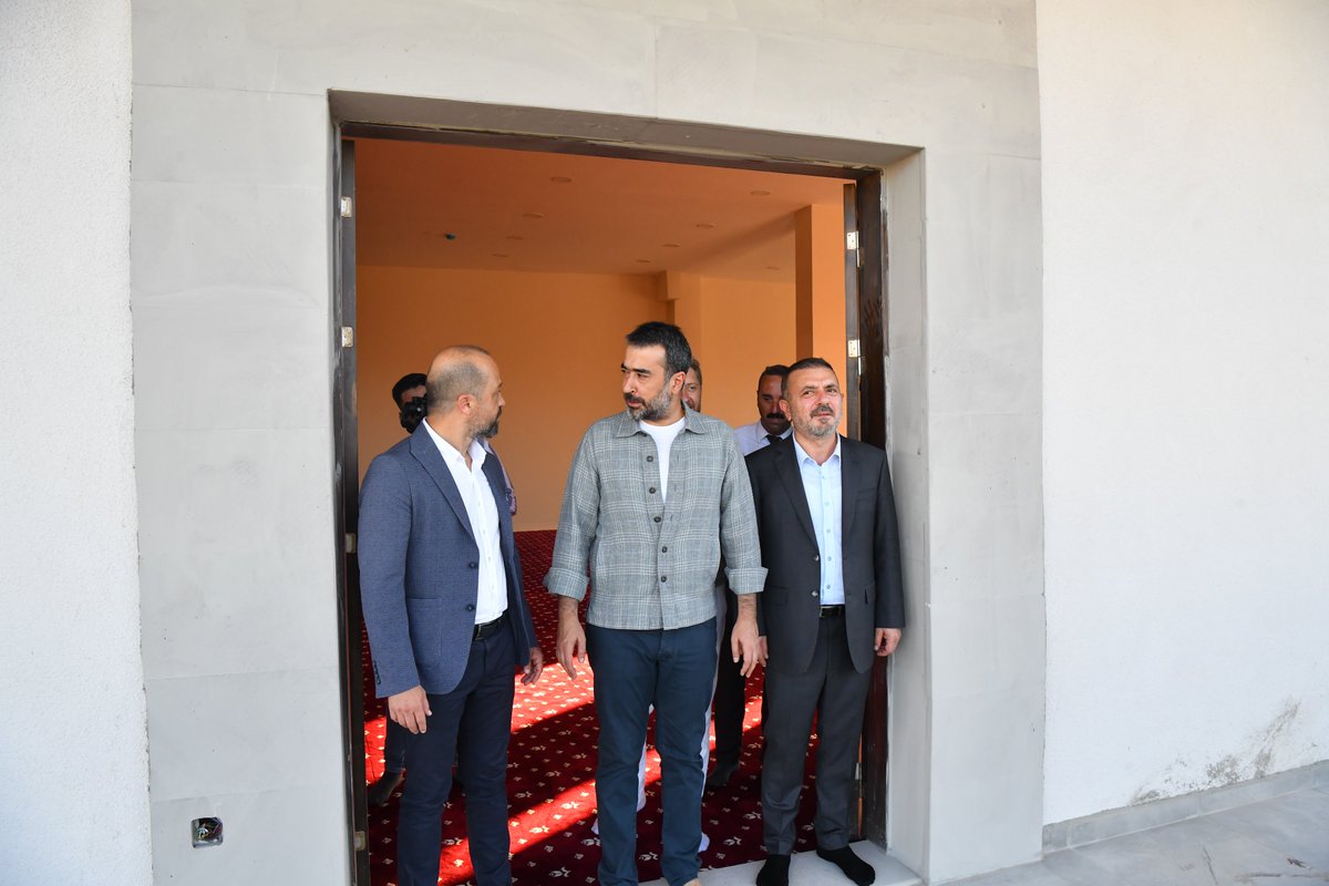 İl Başkanımız <a href="/hakanhanozcan/">Hakan Han ÖZCAN 🇹🇷</a>, Belediye Başkanımız <a href="/MuratErcan0606/">Murat Ercan</a> ve İlçe Başkanımız <a href="/s_arslanargun/">Soner Arslanargun</a> ile birlikte belediyemizin yapımlarına devam ettiği Mustafa Kemal Mahallesi Kültür Merkezi, Kreş Kayı Mahallesi Köy Konağı ve Sosyal Tesisleri ziyaret ederek yerinde incelemelerde