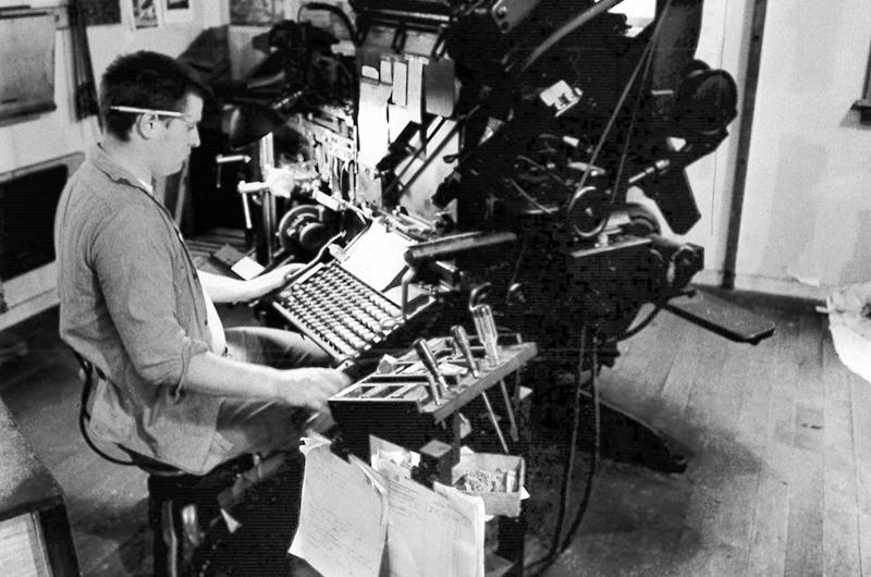 VnyrdOpenHouse's tweet photo. 'The Call of the Ink Never Leaves' -- a new personal essay in the Vineyard Gazette by David Lott https://t.co/5j0NPgbsrj #marthasvineyard #mvgazette https://t.co/BkOlG4MQ8s