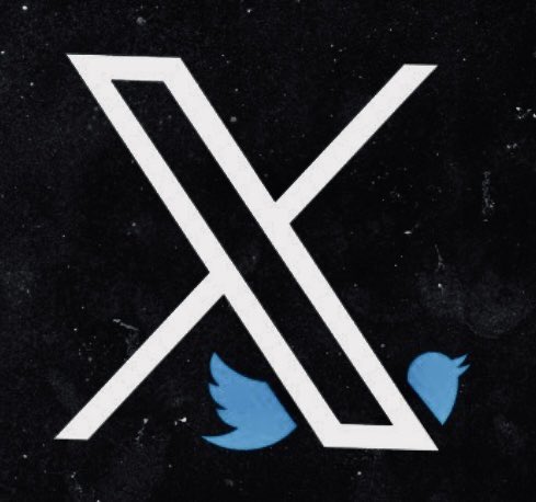 TikTokAstroNOT's tweet image. While many #twitterusers are DECIMATING @X with 1 ⭐️ #reviews on the @Apple #appstore calling on #elonmusk to bring back the BLUE BIRD 🐦