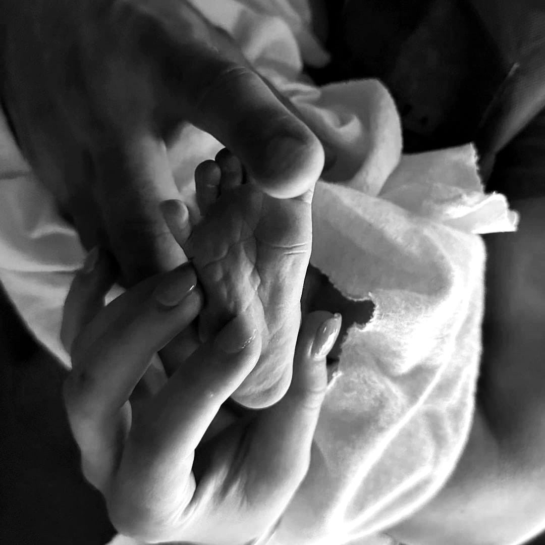 CYN_ESP's tweet photo. Bienvenido a la vida León. 

Desde que supimos tu llegada, tus tías te adoramos. 

Felicidades a los dos @cynthiaoficial @_CarlosRivera. 

Todo el amor del mundo en esta nueva etapa 🦁💛

León Rivera Rodríguez • 03/08/2023 • https://t.co/BepS5flmgV