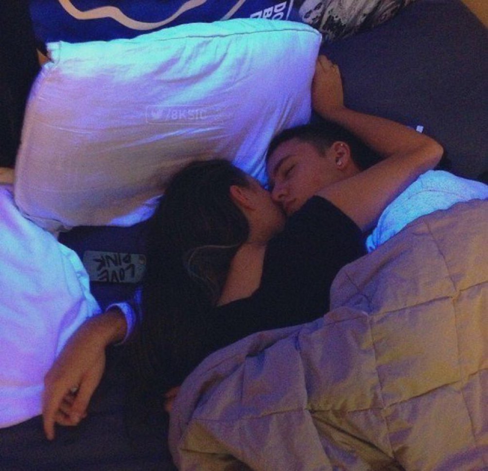 CouplesNotez's tweet photo. Mood https://t.co/AQ76ilbWNb