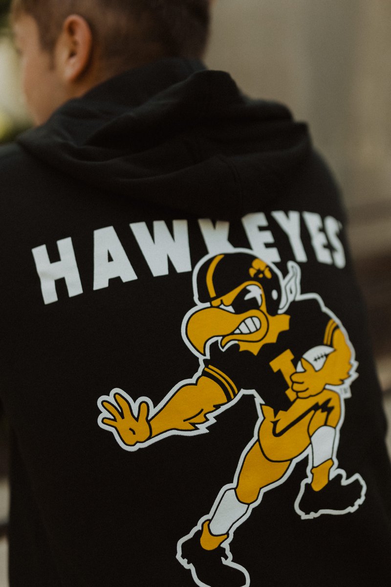 IowaHawkadelic's tweet image. The first blog on Hawkadelic is up. This blog gives a little insight on who we are and where we're headed! 👕

As always, GO HAWKS!
Blog: hawkadelic.com/the-return-of-…