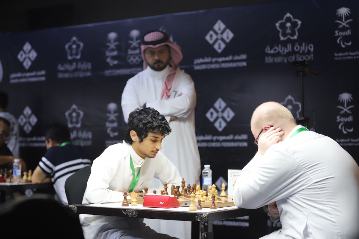 KSAchess's tweet photo. هنا #الدمام: 

🔜 #موسم_الشطرنج_2023 🏆  
👇
#بطولة_المنطقة_الشرقية_المفتوحة 2023  ♟️ https://t.co/KLFrXsQ6kj