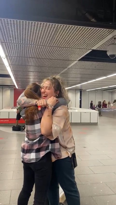 Dani 🕶️ tweet media