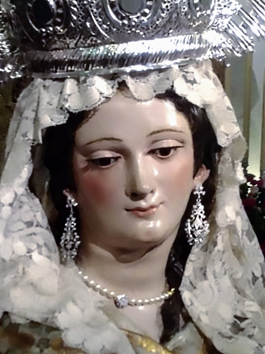 Cofradecumenico's tweet photo. Besamanos de Ntra Señora de la Aurora de la hermandad @HUMILDADDELEBRI https://t.co/LjGonrFfG6